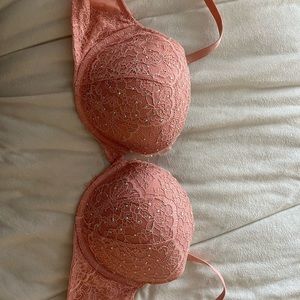 Baby pink rhinestone push up bra new. Size 38C